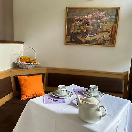 Gostinjska kuća Klecak *